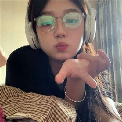 精灵兰尼和韦恩的圣诞前夜